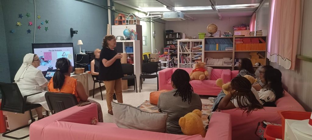 Escuela de Padres y talleres de prevención. Psicólogos Protego. Prevención e intervención psicológica. Charlas para padres en Centros de menores, colegios e institutos.